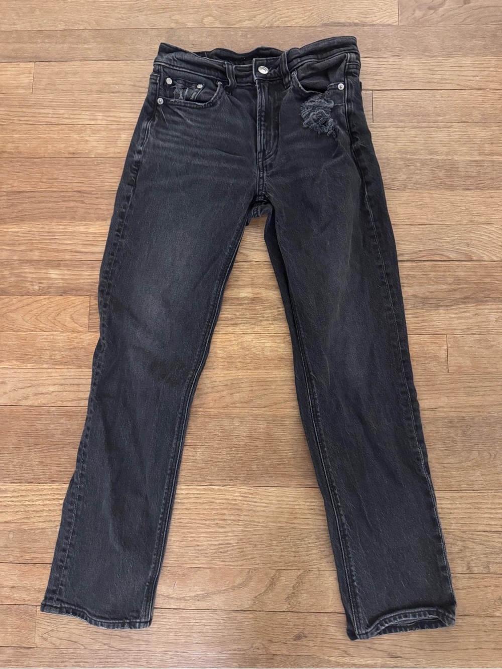 American Eagle Women's Black Distressed Straight Jeans - Size 0
b78